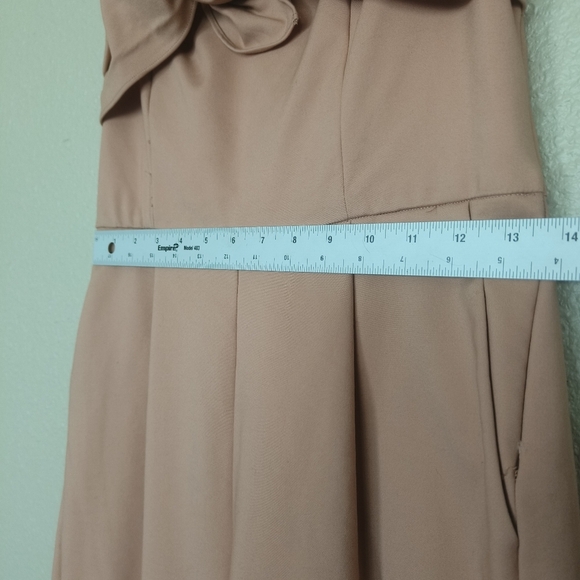 Gianni Bini sleeveless low-cut jumpsuit size M bow design front pockets on the s - Picture 4 of 16